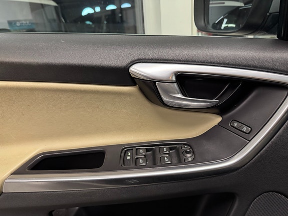 Volvo XC60 19 of 30
