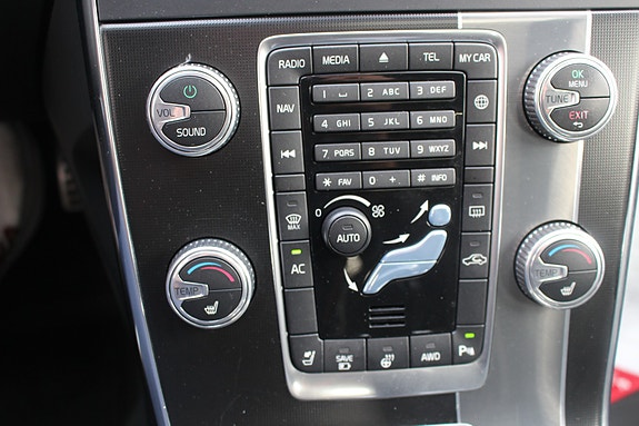 Volvo V60 17 of 28