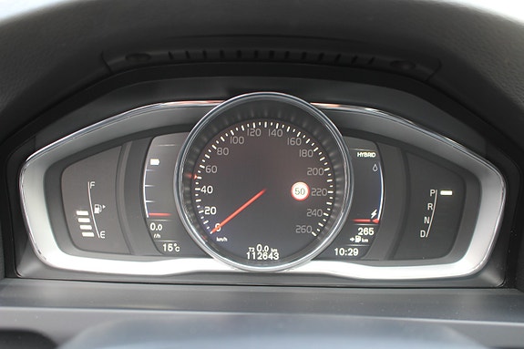 Volvo V60 13 of 28