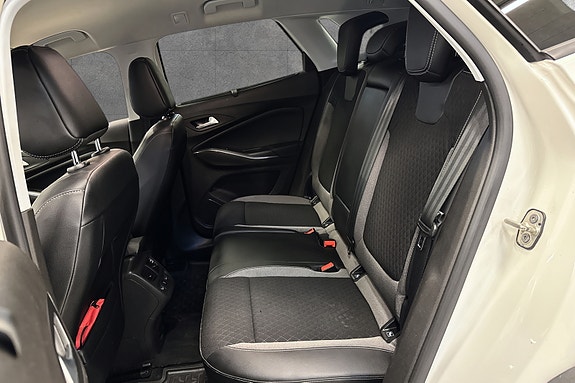 Opel Grandland X 10 of 23