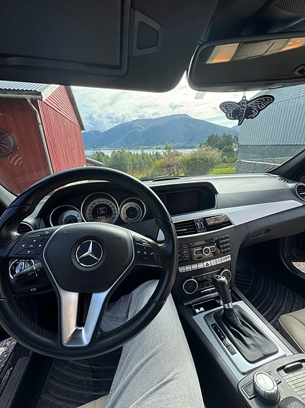 Mercedes-Benz C180 d 16 of 26