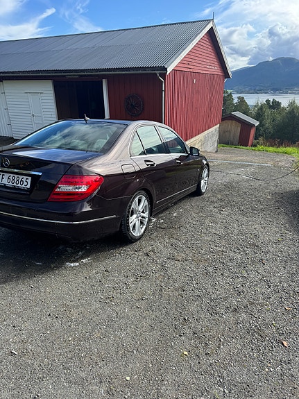 Mercedes-Benz C180 d 7 of 26