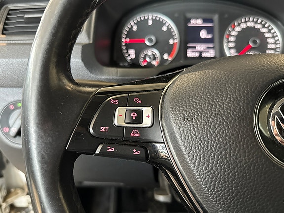 Volkswagen Caddy 14 of 16