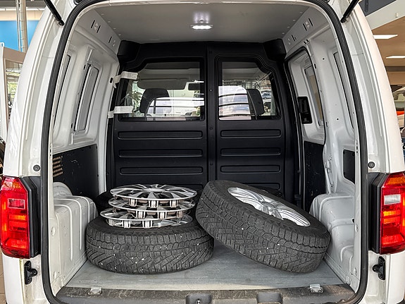Volkswagen Caddy 7 of 16