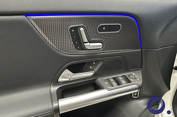Mercedes-Benz EQA250 12 of 28