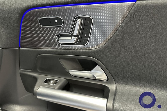 Mercedes-Benz EQA250 25 of 28