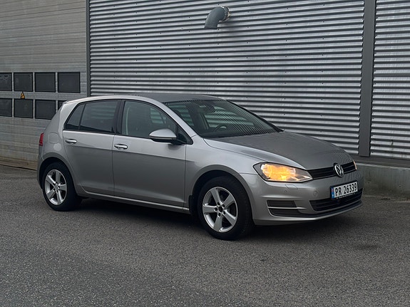 Volkswagen Golf VII 12 of 30