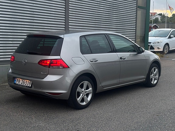Volkswagen Golf VII 3 of 30