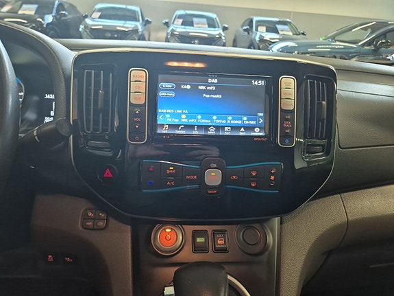 Nissan e-NV200 11 of 15