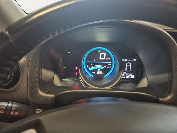 Nissan e-NV200 10 of 15