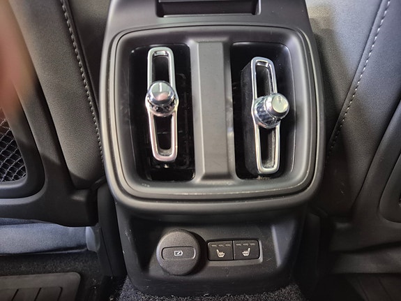 Polestar 2 23 of 30