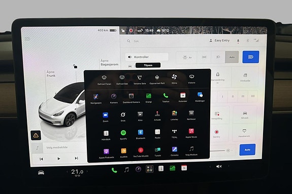 Tesla Model Y 11 of 19