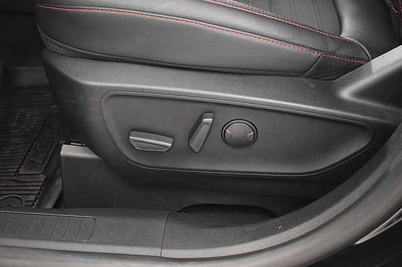 Ford Kuga 7 of 30