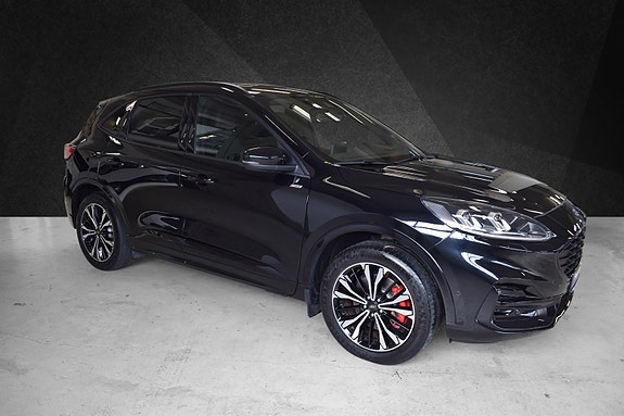 Ford Kuga 3 of 30