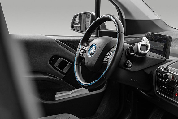 BMW i3 12 of 26