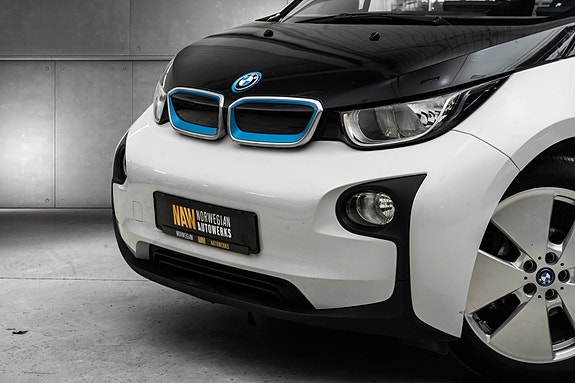 BMW i3 2 of 26