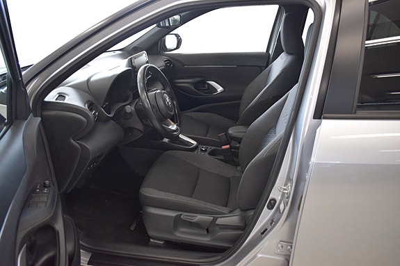 Toyota Yaris Cross 7 of 27