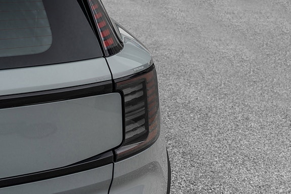 Volvo EX30 8 of 28