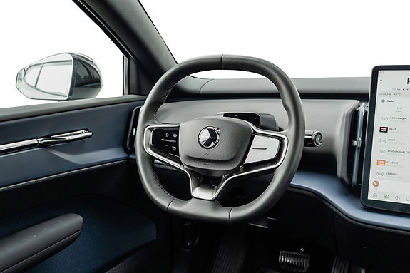 Volvo EX30 22 of 28