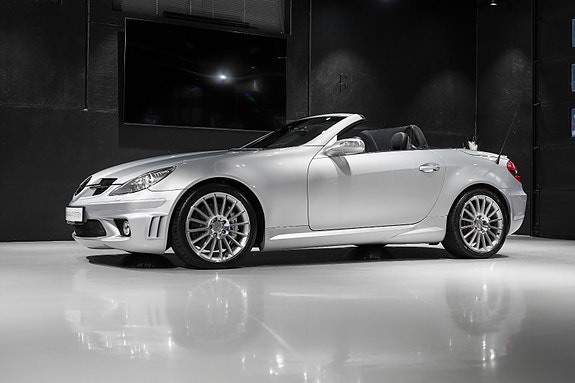 Mercedes-Benz SLK55 23 of 30