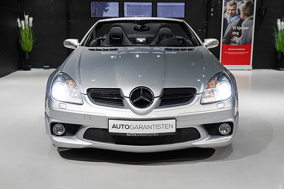 Mercedes-Benz SLK55 18 of 30