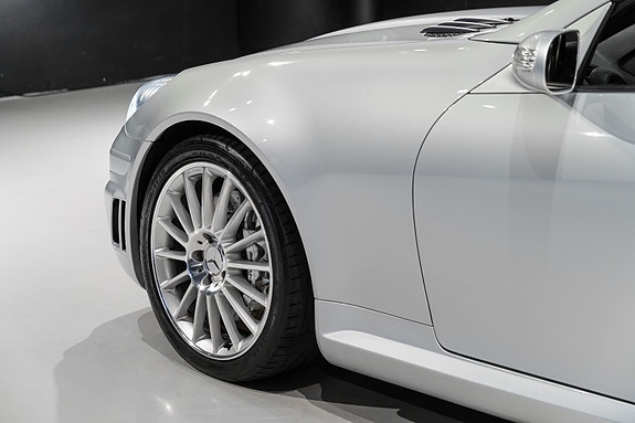 Mercedes-Benz SLK55 7 of 30