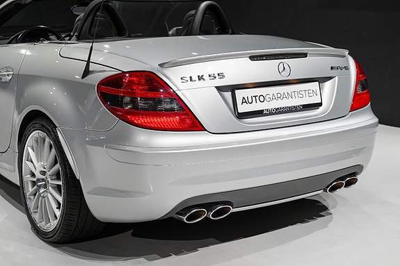 Mercedes-Benz SLK55 8 of 30