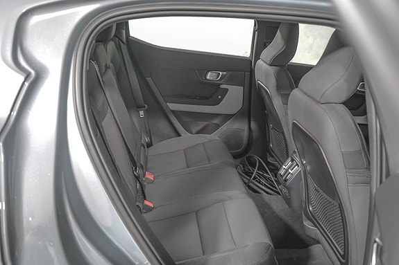 Polestar 2 10 of 22