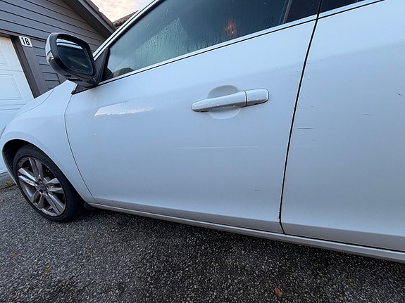 Volvo V60 11 of 21