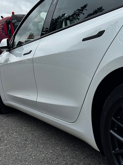 Tesla Model 3 15 of 30