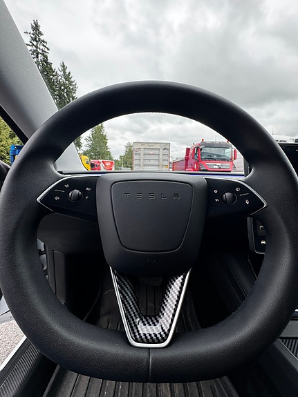 Tesla Model 3 29 of 30