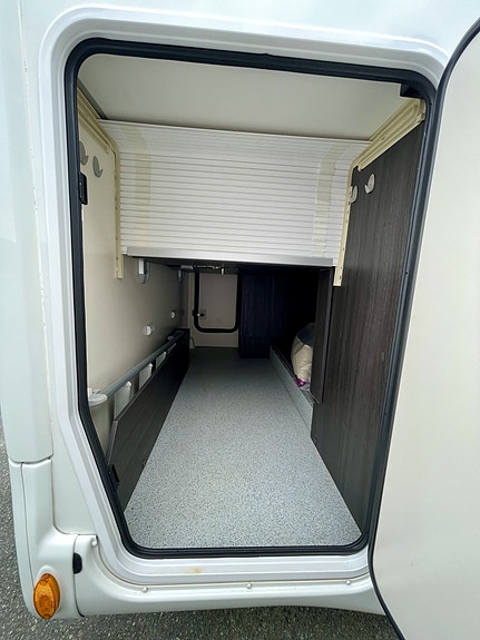 Benimar MILEO 294 //  2018 AUTOMAT – QUEENSBED | SENKESENG | SOLCELLE | SEPARAT DUSJ 25 of 29