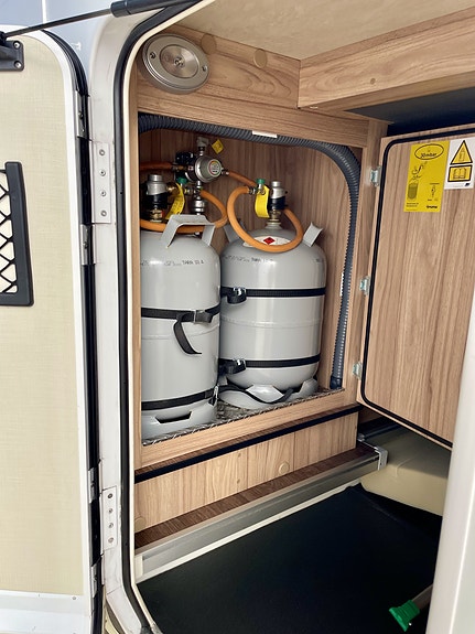 Hymer T 598 GL 2019 – AUTOMAT | SOLCELLE | LITHIUM | SENKESENG 25 of 28