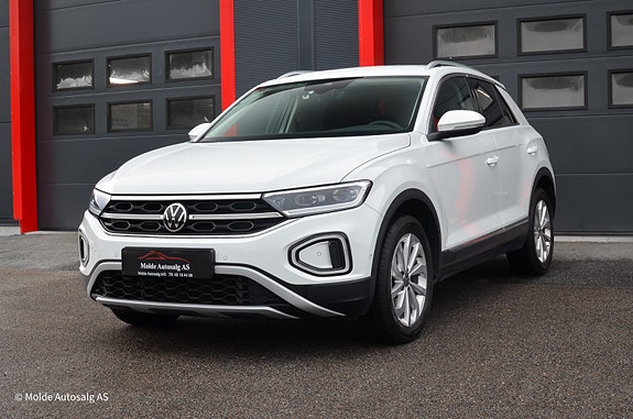 Volkswagen T-Roc 4 of 30