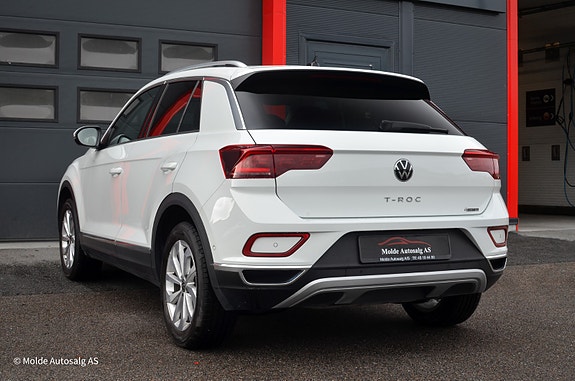 Volkswagen T-Roc 6 of 30