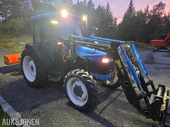 New Holland TN65 11 of 27