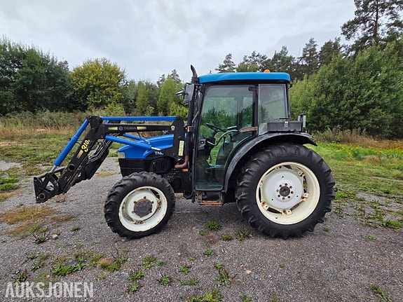 New Holland TN65 3 of 27