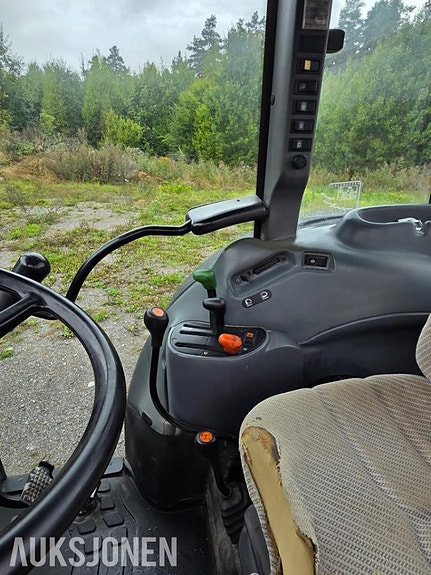 New Holland TN65 17 of 27
