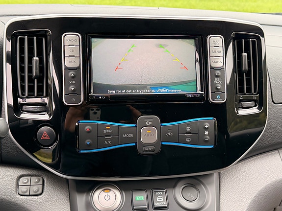 Nissan e-NV200 28 of 30