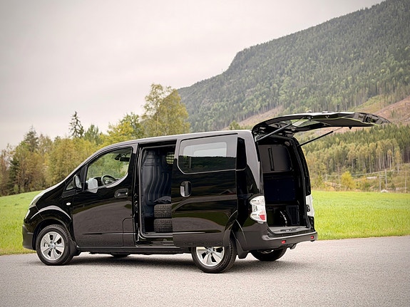Nissan e-NV200 3 of 30