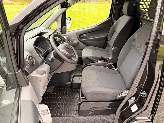 Nissan e-NV200 18 of 30