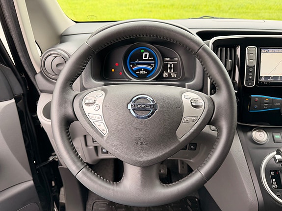 Nissan e-NV200 25 of 30