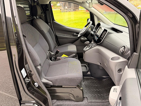 Nissan e-NV200 21 of 30