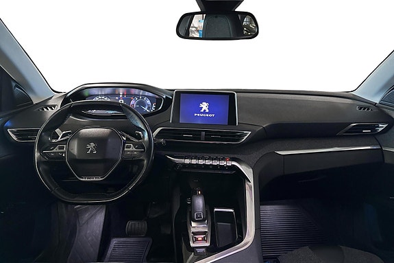 Peugeot 5008 10 of 17