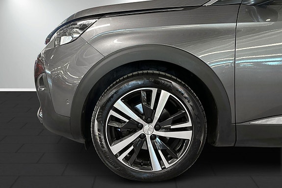Peugeot 5008 15 of 17