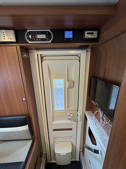 Solifer T 722 / Alde / Automat / Støtteben / Solselle +++ 18 of 30