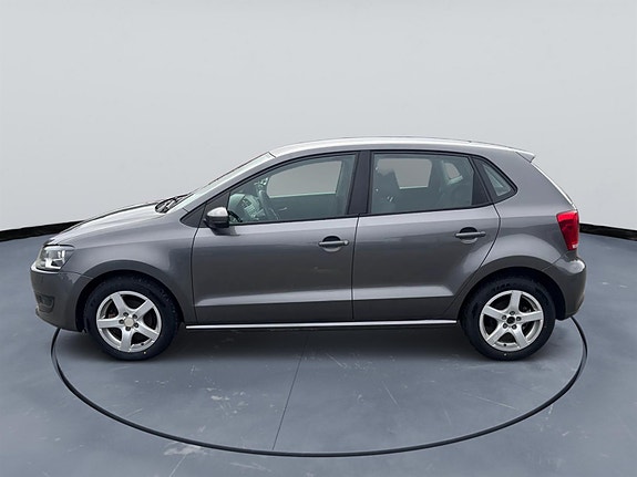 Volkswagen Polo 2 of 13