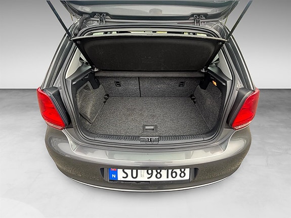 Volkswagen Polo 13 of 13