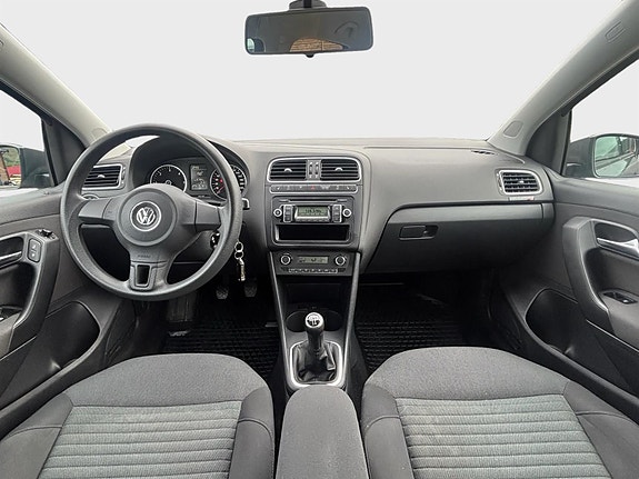 Volkswagen Polo 8 of 13