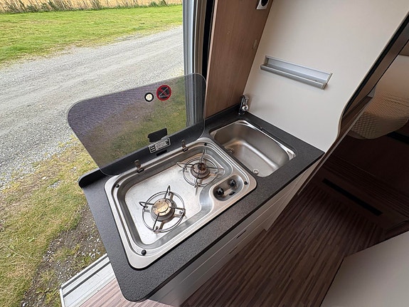 Carthago Van 640 LE SOLCELLE / DIESEL TRUMA / 9G KASSE / MARKISE / SOLCELLE 12 of 25